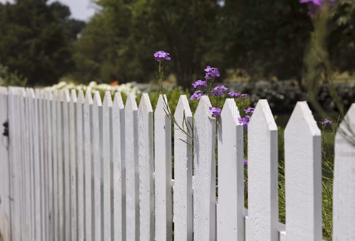 Professional fence repairs Ballina Richmond River specialist - GoodHands fixing Colourbond fencing with marine-grade fixings